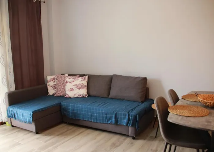 Katrina Balcon Del Mar